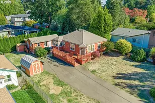 7303 SE Sherman St, Portland, OR 97215 - Photo 42