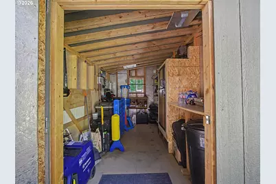 28135 E Grove Ave, Welches, OR 97067 - Photo 20