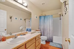 19738 SW Ashcroft Ln, Aloha, OR 97003 - Photo 24