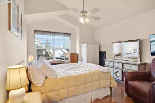 19738 SW Ashcroft Ln, Aloha, OR 97003 - Photo 20