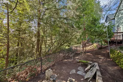 19738 SW Ashcroft Ln, Aloha, OR 97003 - Photo 32