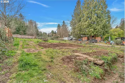 15412 NE Halsey St, Portland, OR 97230 - Photo 1