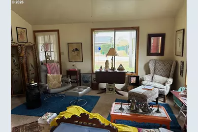 330 10th Street St, Bandon, OR 97411 - Photo 36