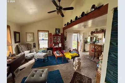 330 10th Street St, Bandon, OR 97411 - Photo 38