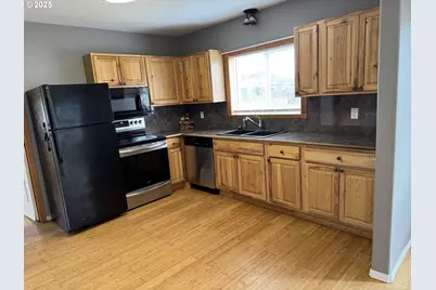 1010 N Lake Rd, Lakeside, OR 97449 - Photo 4