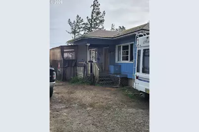 1589 Seagate Ave, Coos Bay, OR 97420 - Photo 2