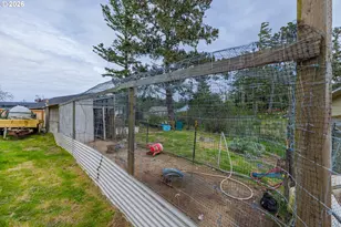 1589 Seagate Ave, Coos Bay, OR 97420 - Photo 34