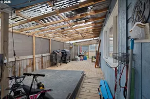 1589 Seagate Ave, Coos Bay, OR 97420 - Photo 28