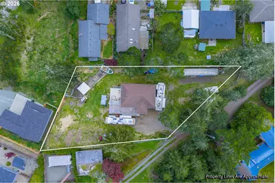 1589 Seagate Ave, Coos Bay, OR 97420 - Photo 2