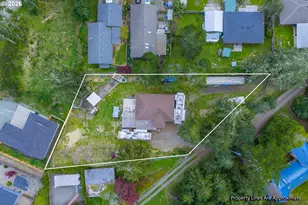 1589 Seagate Ave, Coos Bay, OR 97420 - Photo 2