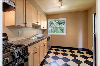 2937 SE Waverleigh Blvd #6, Portland, OR 97202 - Photo 8