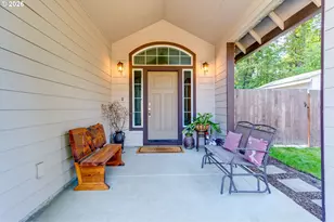 19503 SE Kay St, Milwaukie, OR 97267 - Photo 4