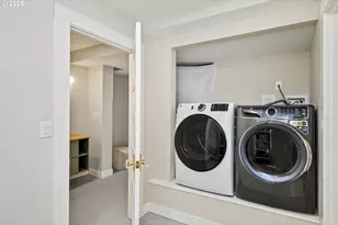 5232 SW Florida St, Portland, OR 97219 - Photo 30
