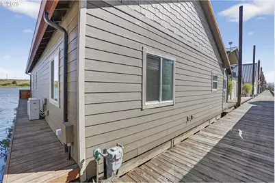 23586 NW St Helens Rd #U-28, Portland, OR 97231 - Photo 2