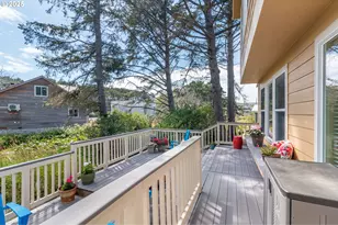 1190 SE 2nd Ct, Lincoln City, OR 97367 - Photo 2
