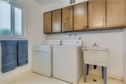 14862 NE Rose Pkwy, Portland, OR 97230 - Photo 28