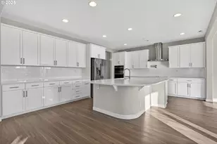 9863 SW Ridge Dr, Beaverton, OR 97007 - Photo 8