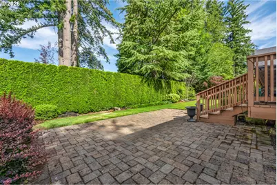 9245 SW 74th Ave, Portland, OR 97223 - Photo 32