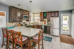144 6th Ave, Seaside, OR 97138 - Photo 32