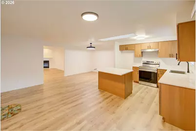 13637 SE Ellen Dr, Clackamas, OR 97015 - Photo 6