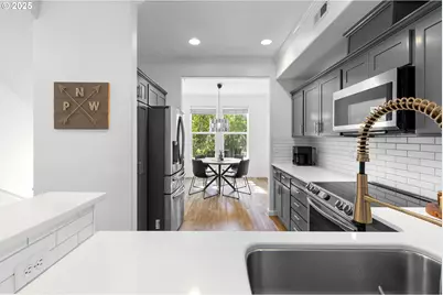 2865 NW Kennedy Ct, Portland, OR 97229 - Photo 10