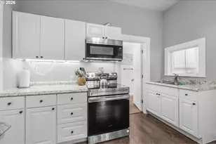 319 18th St, Salem, OR 97301 - Photo 10