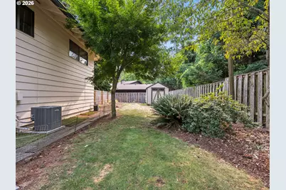 15120 SE Franklin St, Portland, OR 97236 - Photo 44