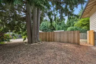 15120 SE Franklin St, Portland, OR 97236 - Photo 46