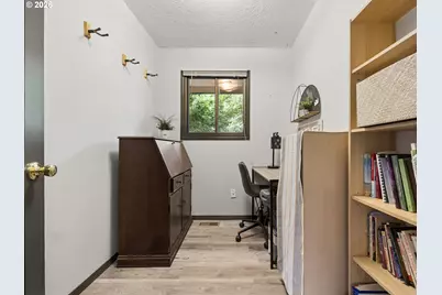 15120 SE Franklin St, Portland, OR 97236 - Photo 22