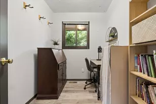 15120 SE Franklin St, Portland, OR 97236 - Photo 22