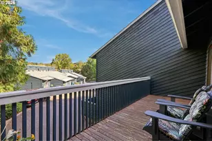 4816 SW Caldew St, Portland, OR 97219 - Photo 22