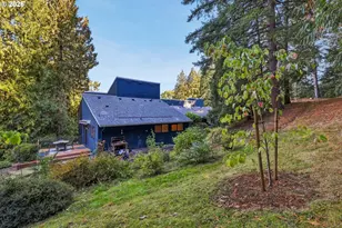 4816 SW Caldew St, Portland, OR 97219 - Photo 34
