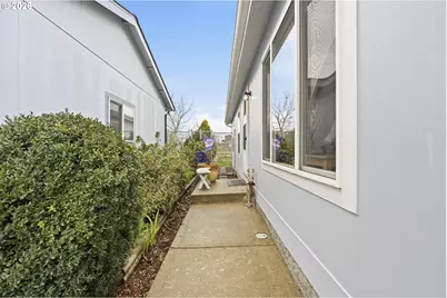 341 Cornerstone Ct, Salem, OR 97301 - Photo 4