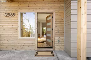 2969 Capital Dr, Eugene, OR 97403 - Photo 2