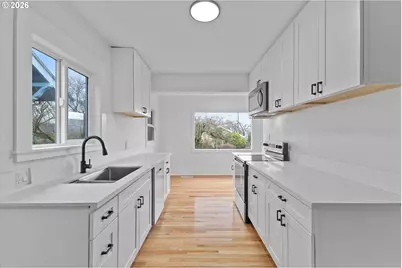 625 N Stafford St, Portland, OR 97217 - Photo 12