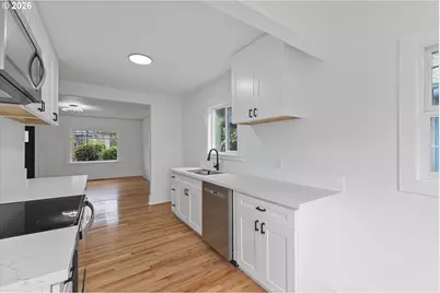 625 N Stafford St, Portland, OR 97217 - Photo 14