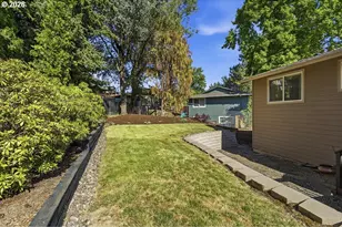 227 NE Paloma Ct, Gresham, OR 97030 - Photo 44