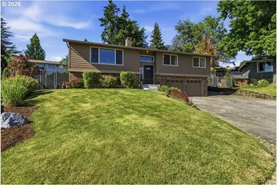 227 NE Paloma Ct, Gresham, OR 97030 - Photo 2