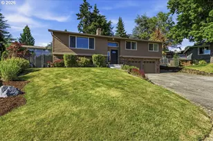 227 NE Paloma Ct, Gresham, OR 97030 - Photo 2