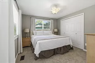 227 NE Paloma Ct, Gresham, OR 97030 - Photo 28