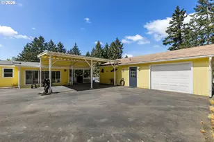 1160 Cleveland Loop Dr, Roseburg, OR 97471 - Photo 6