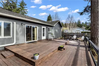 1156 12th St SE, Bandon, OR 97411 - Photo 32