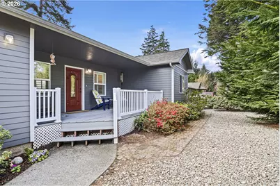 1156 12th St SE, Bandon, OR 97411 - Photo 2