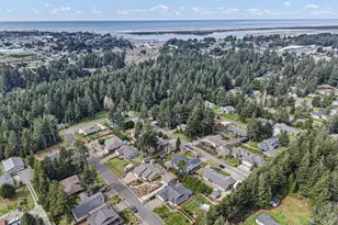 1156 12th St SE, Bandon, OR 97411 - Photo 44