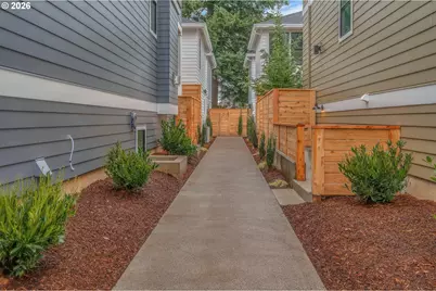 6481 SE Ramona St #B, Portland, OR 97206 - Photo 2