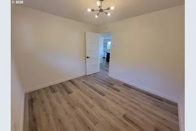 2460 W 21st Ave, Eugene, OR 97405 - Photo 20