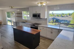 2460 W 21st Ave, Eugene, OR 97405 - Photo 6