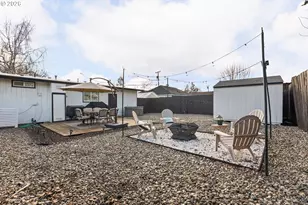 271 NW Sherry St, Winston, OR 97496 - Photo 22