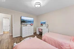 271 NW Sherry St, Winston, OR 97496 - Photo 20