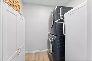 271 NW Sherry St, Winston, OR 97496 - Photo 14